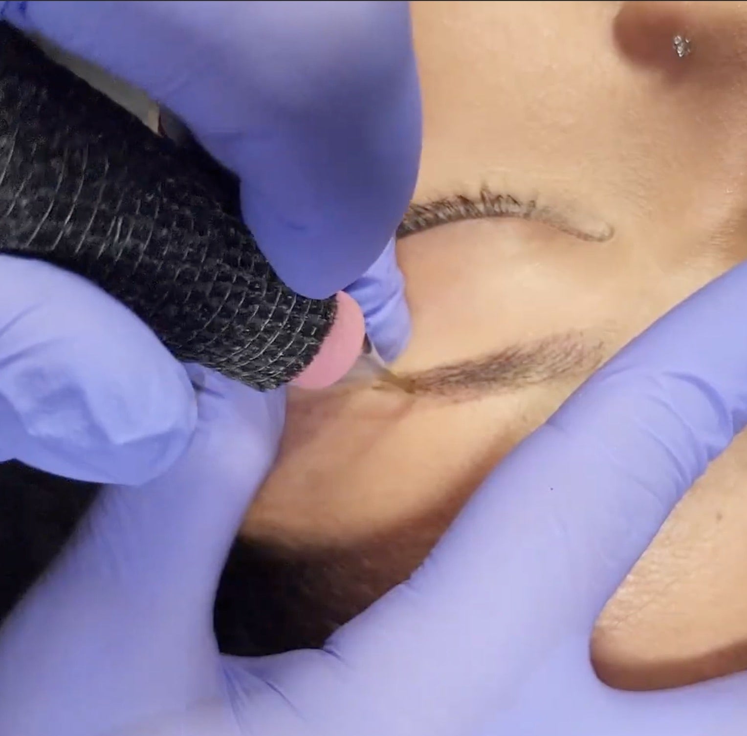 Past the Arch: Building Brow Tails by Serg Lis