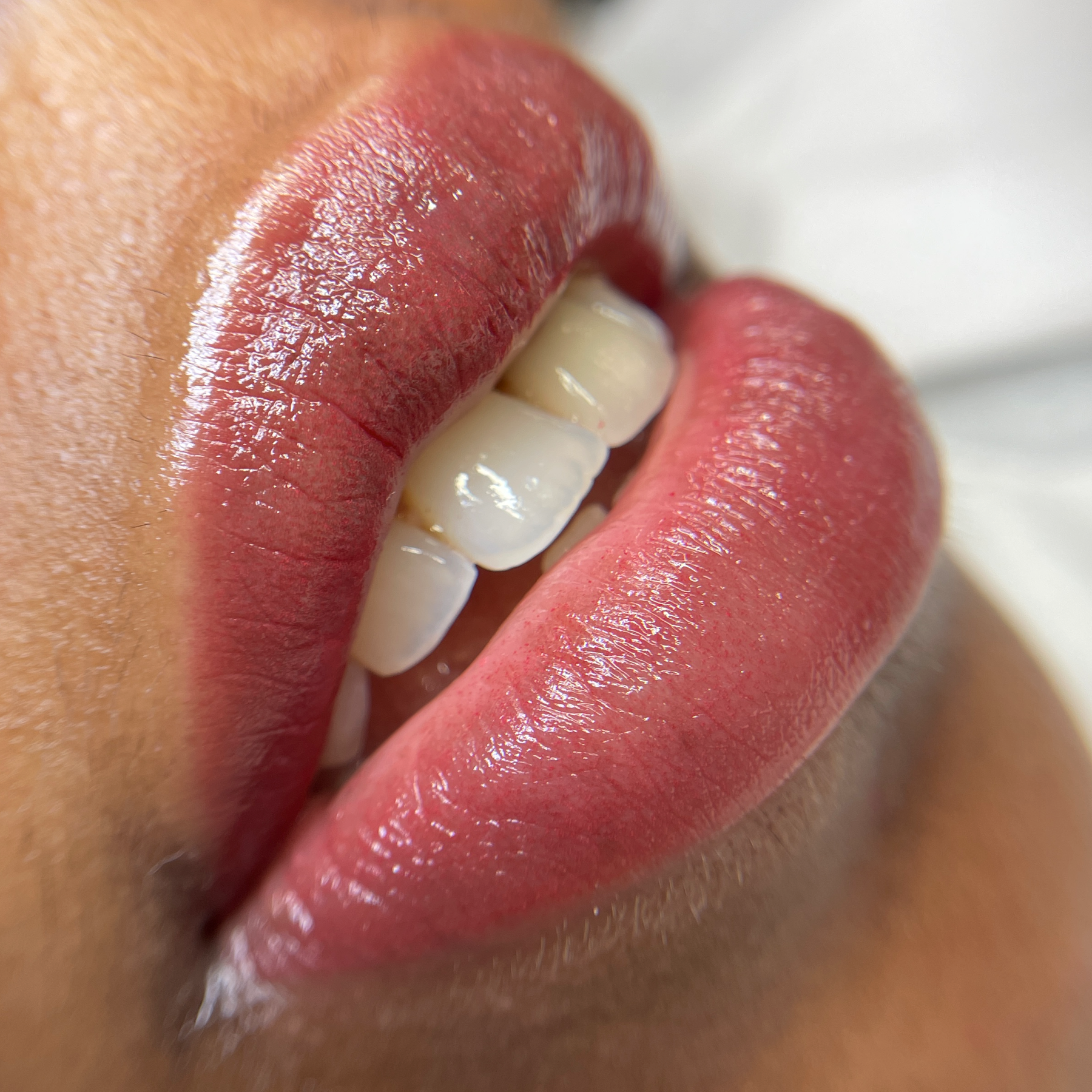 Lip Magic: Dark Lip Neutralization by Jasmine Diebelius