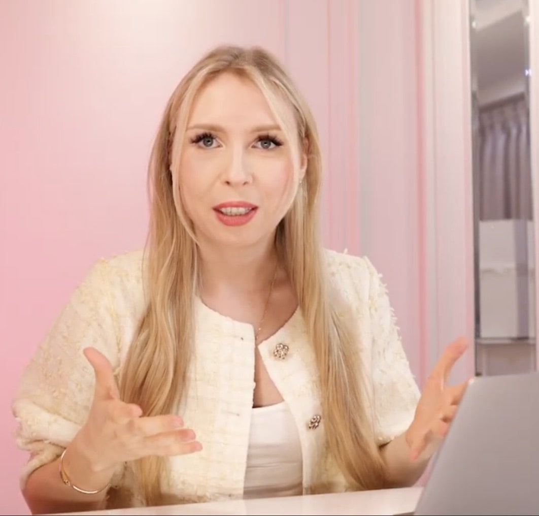 The Booked-Out Blueprint: From Passion to Profit by Slesh Teray